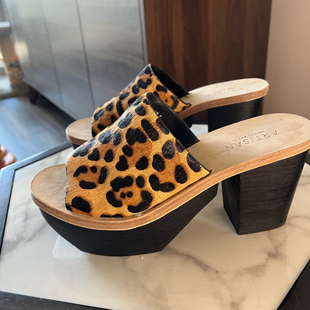 Artisan crafted by Zigi Avril Genuine Calfhair Sandal Animal Print US 7